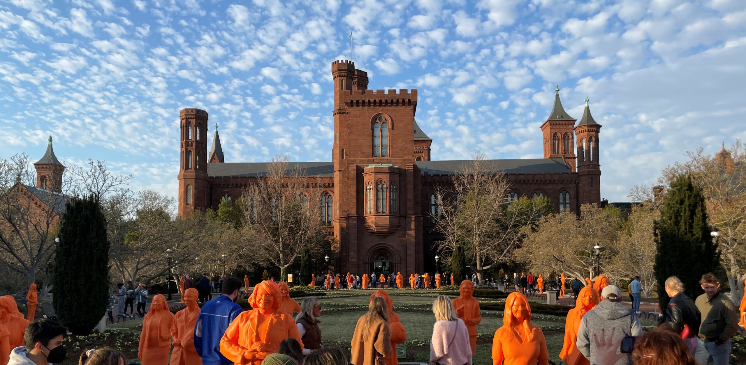 Statue of law alumna featured in Smithsonian Museum for Women