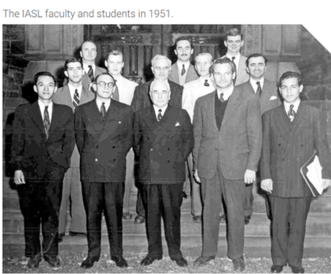 Students and Faculty of the IASL in 1951